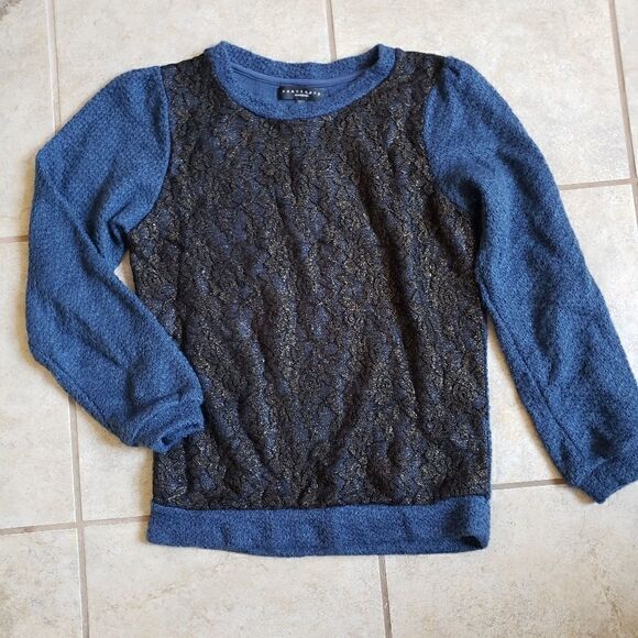 Cute blue lace sweater - Picture 1 of 5